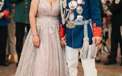 Das Königspaar Stephan IV. und Nadine unterstützt brauchtum.hilft